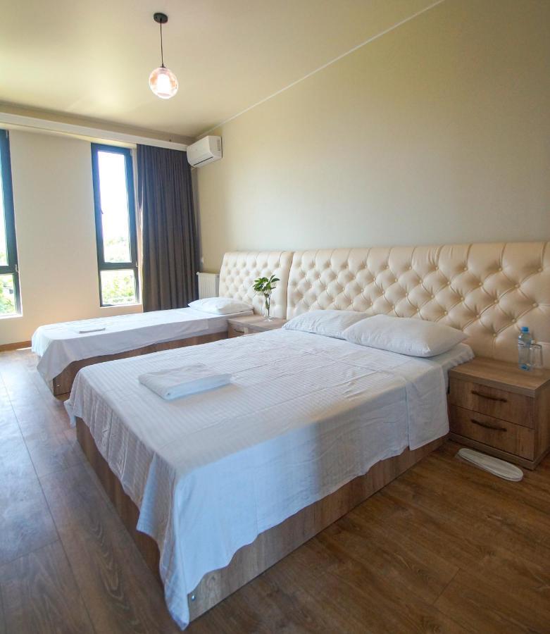 Delta Hotel Ureki Buitenkant foto