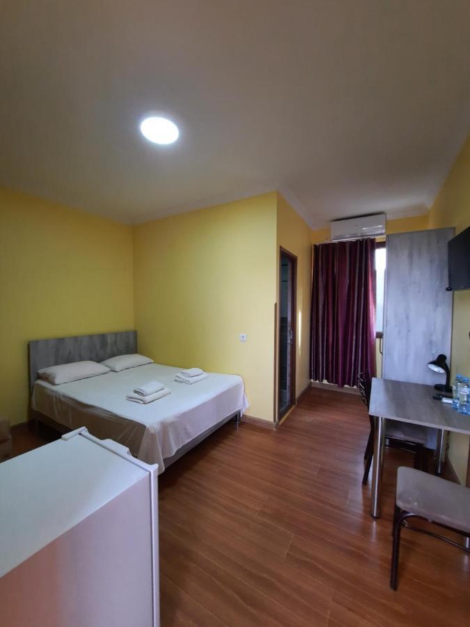 Delta Hotel Ureki Buitenkant foto