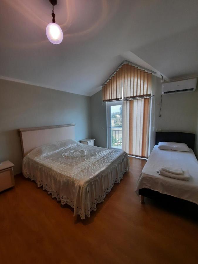 Delta Hotel Ureki Buitenkant foto