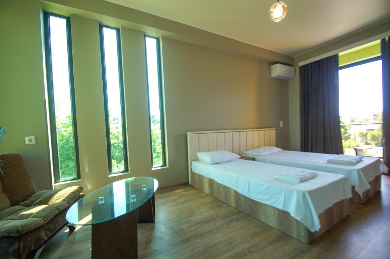 Delta Hotel Ureki Buitenkant foto