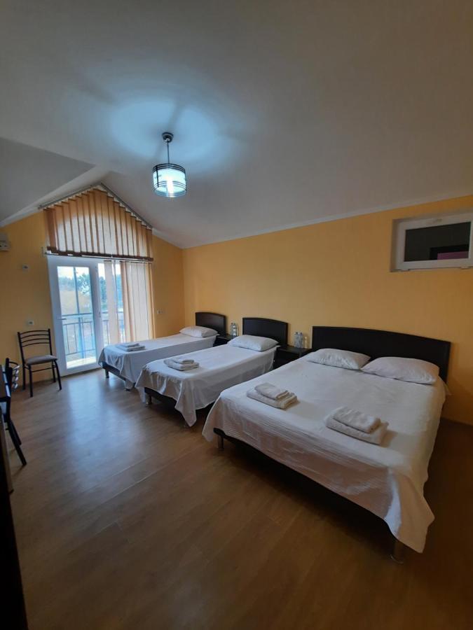 Delta Hotel Ureki Buitenkant foto