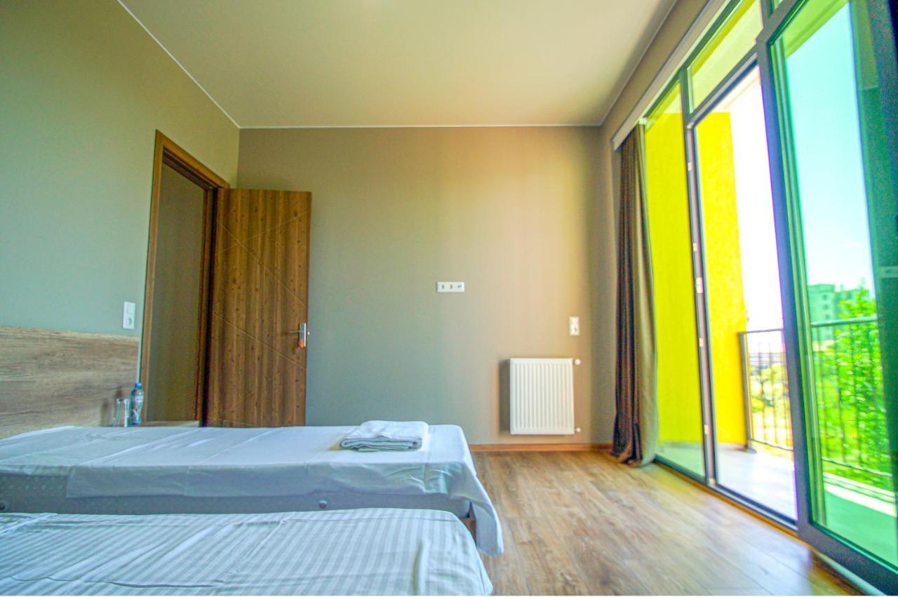 Delta Hotel Ureki Buitenkant foto